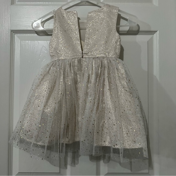 NWT Rachel Riley Girls Ivory & Gold
Tulle Dress - Picture 7 of 8